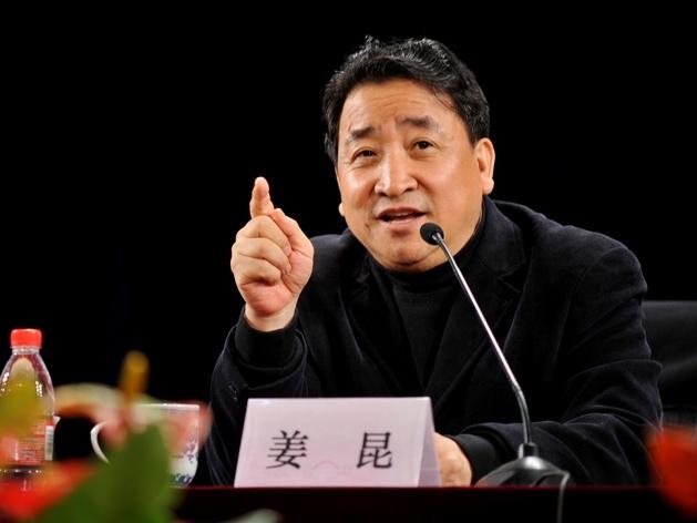 很幽默，
很搞笑，
不愧是说相声的，
不愧是老艺木家！[笑][笑]

内容和图片