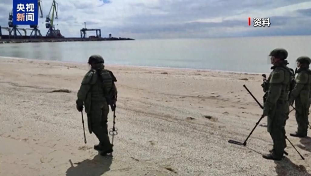 欧洲东部突然炸出大新闻，五个挨着俄罗斯的国家，像是提前约好了一样，齐刷刷按下“退