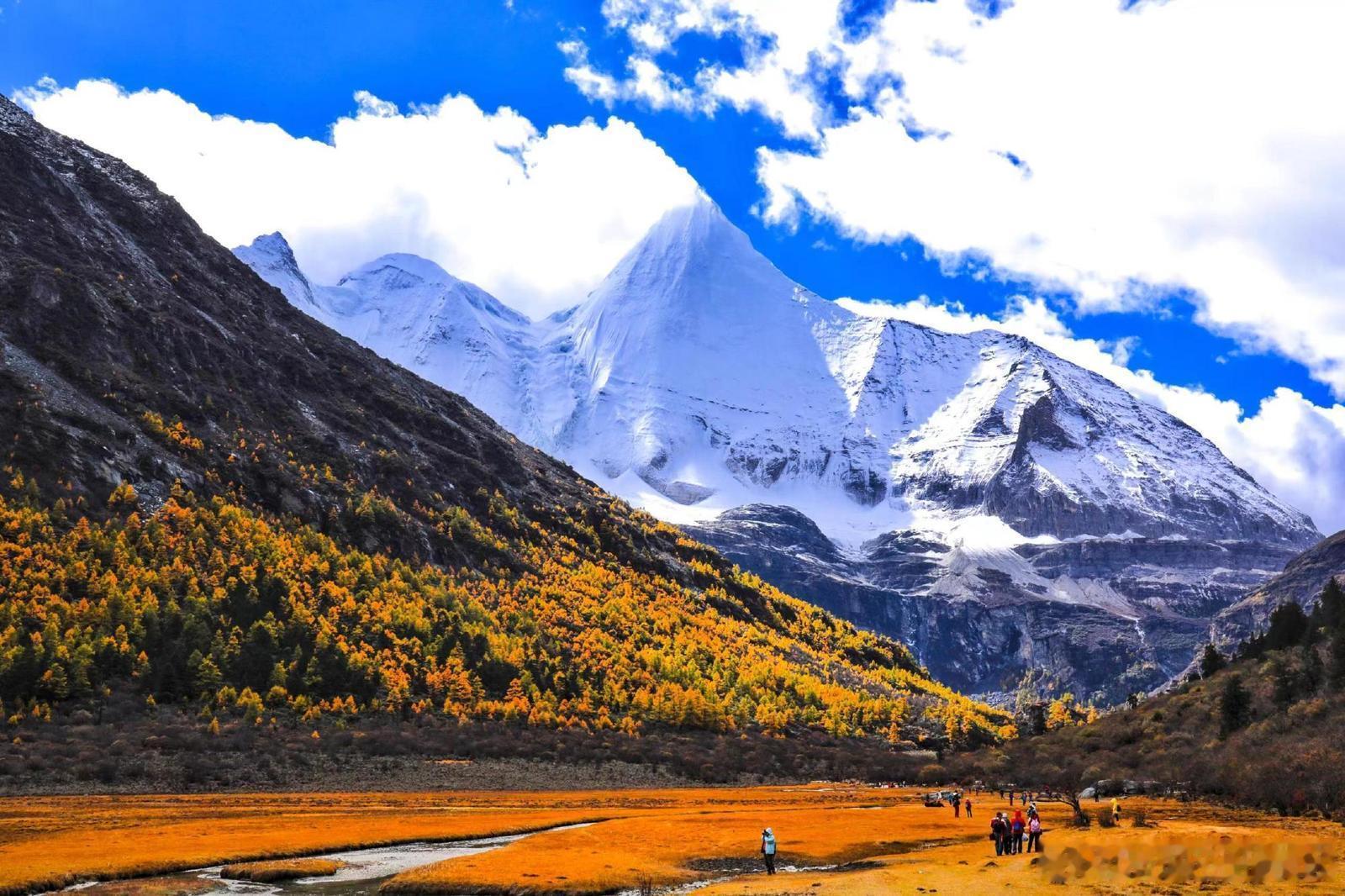 旅行去过后劲最大的地方  描述亚丁稻城，我会用电影《从你的全世界路过》台词：