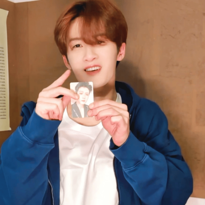 好喜欢大哥檀健次这些二专开箱小表情，太可爱了！太帅了！