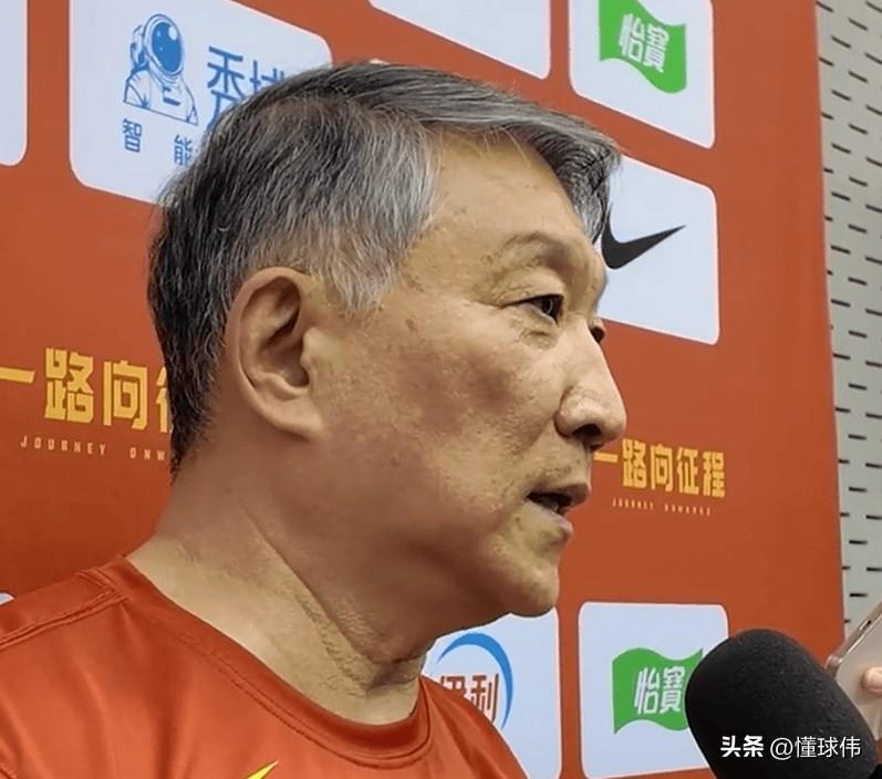 体能出现问题！宫鲁鸣谈张子宇：

“张子宇是我们非常重要的球员，她在内线的高度，