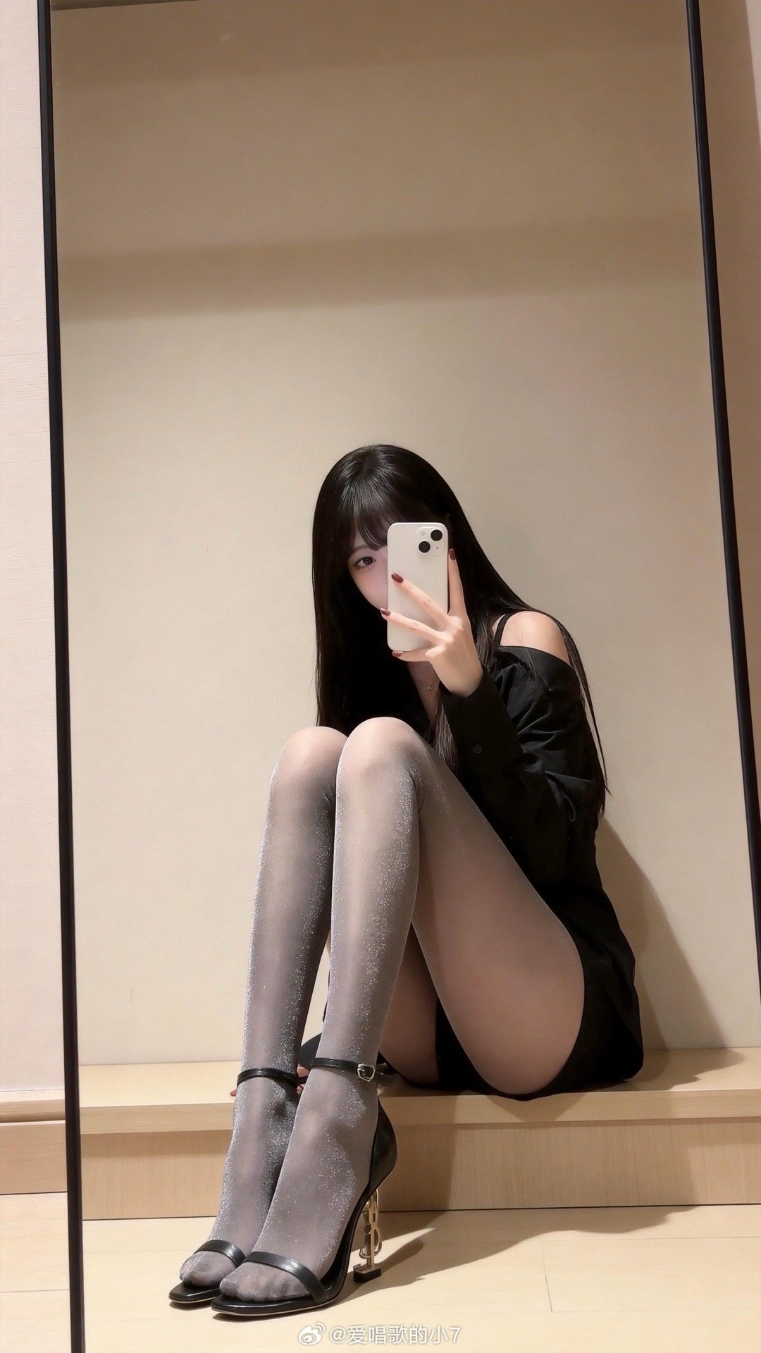 怀中还缺一只可爱的小猫 