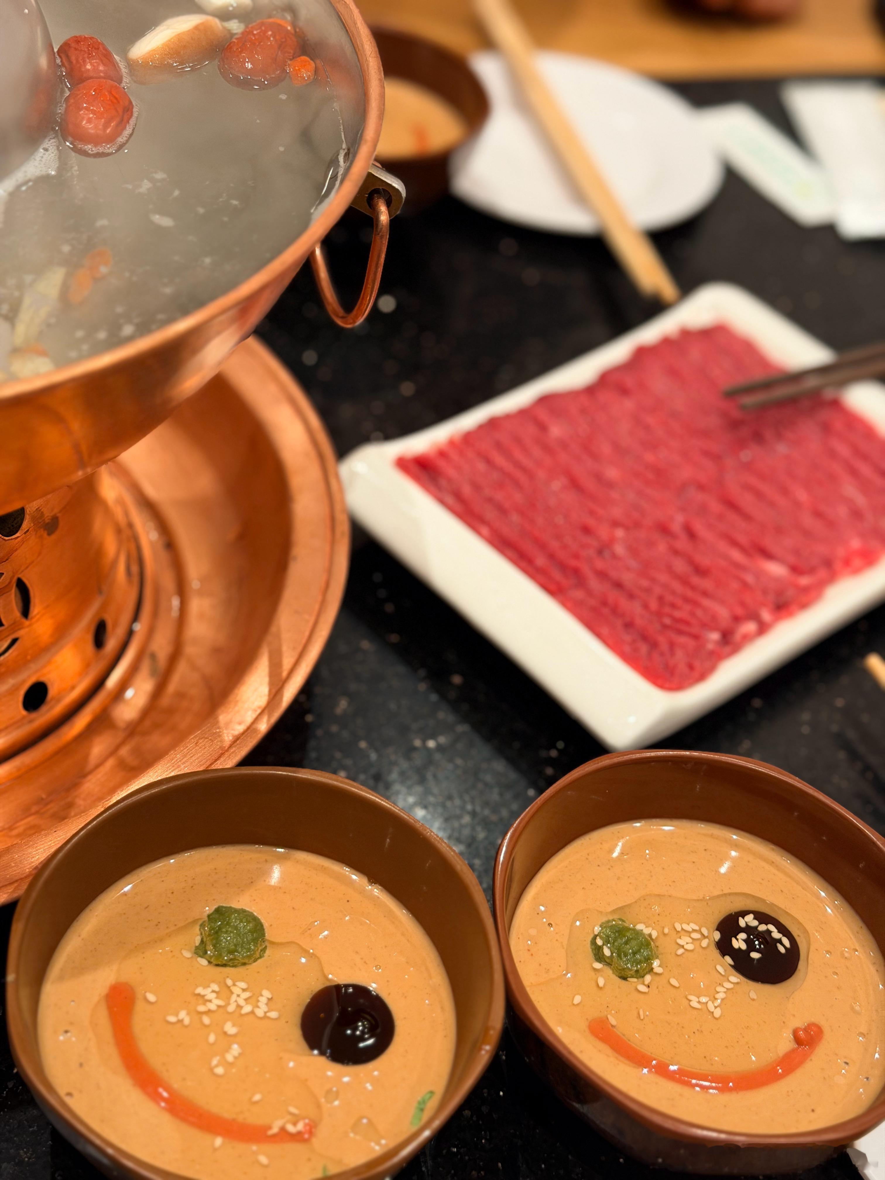 今天第一顿正餐，其他事吃完再说！ 北京·南门涮肉(首都机场店)