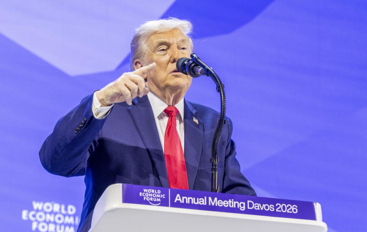 欧美激烈交锋之际，中国送上救命稻草，特朗普态度180度大转弯

特朗普此前扬言对