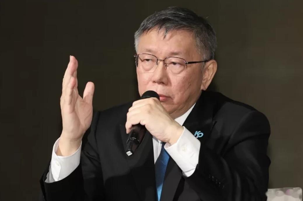 对于国民党和民众党在立法机构的“立委”席位上合不合的问题，我是这样看的：国民党和