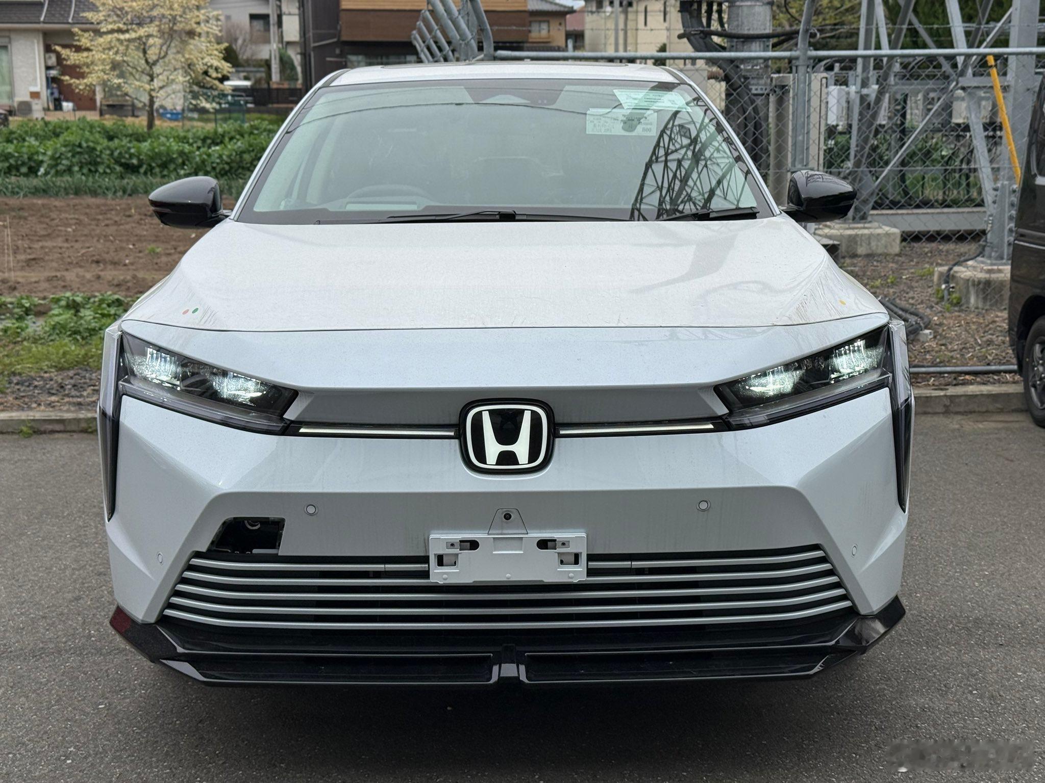 活捉野生本田Insight，也就是换标版东风本田猎光e:NS2。日本预计售价接近