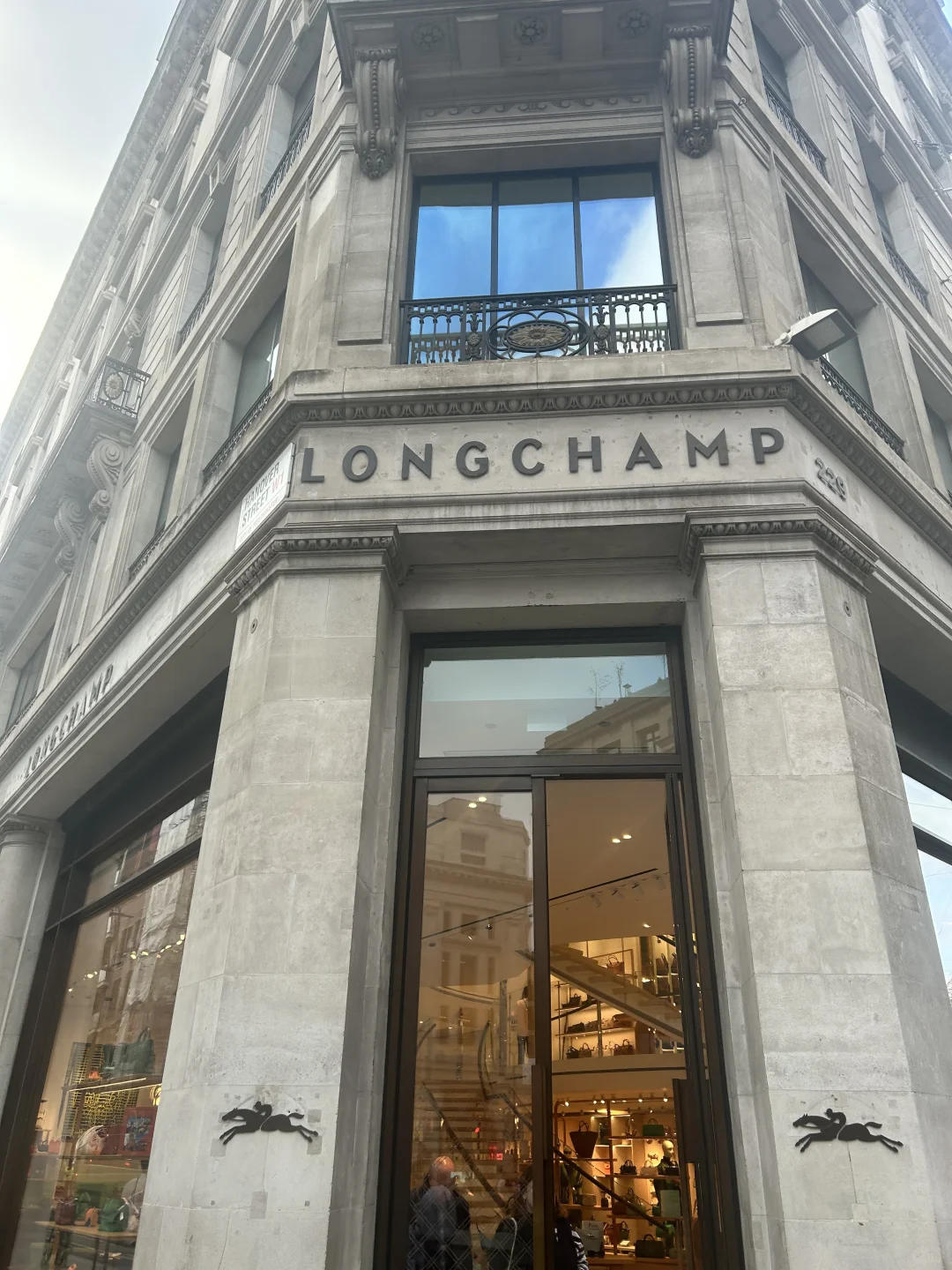 英国留学生｜包包的尽头是longchamp