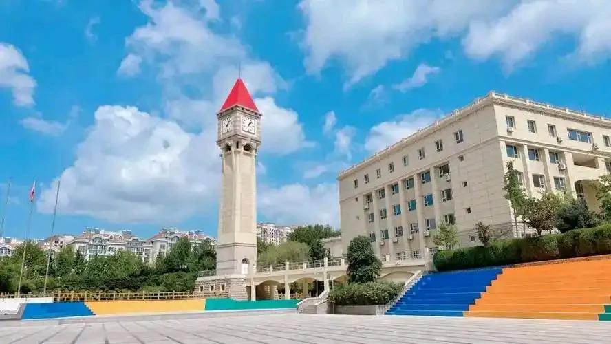 2021年，青岛中考人数8.36万人
2022年，青岛中考人数9.37万人
20