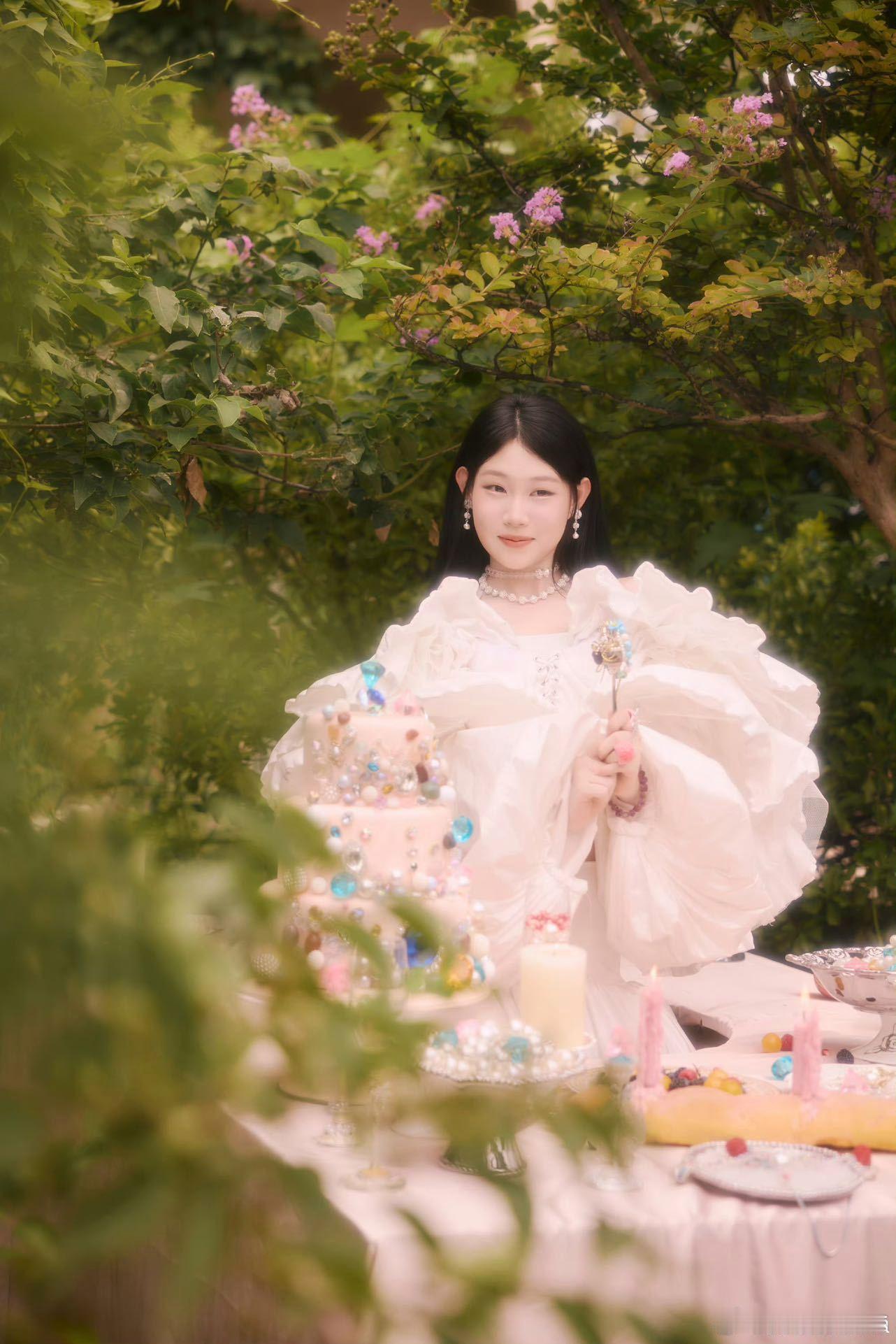 沈佳润 我在跨晚很想你越来越期待沈佳润的B站跨年表现了，平时就很喜欢看她的各类亮