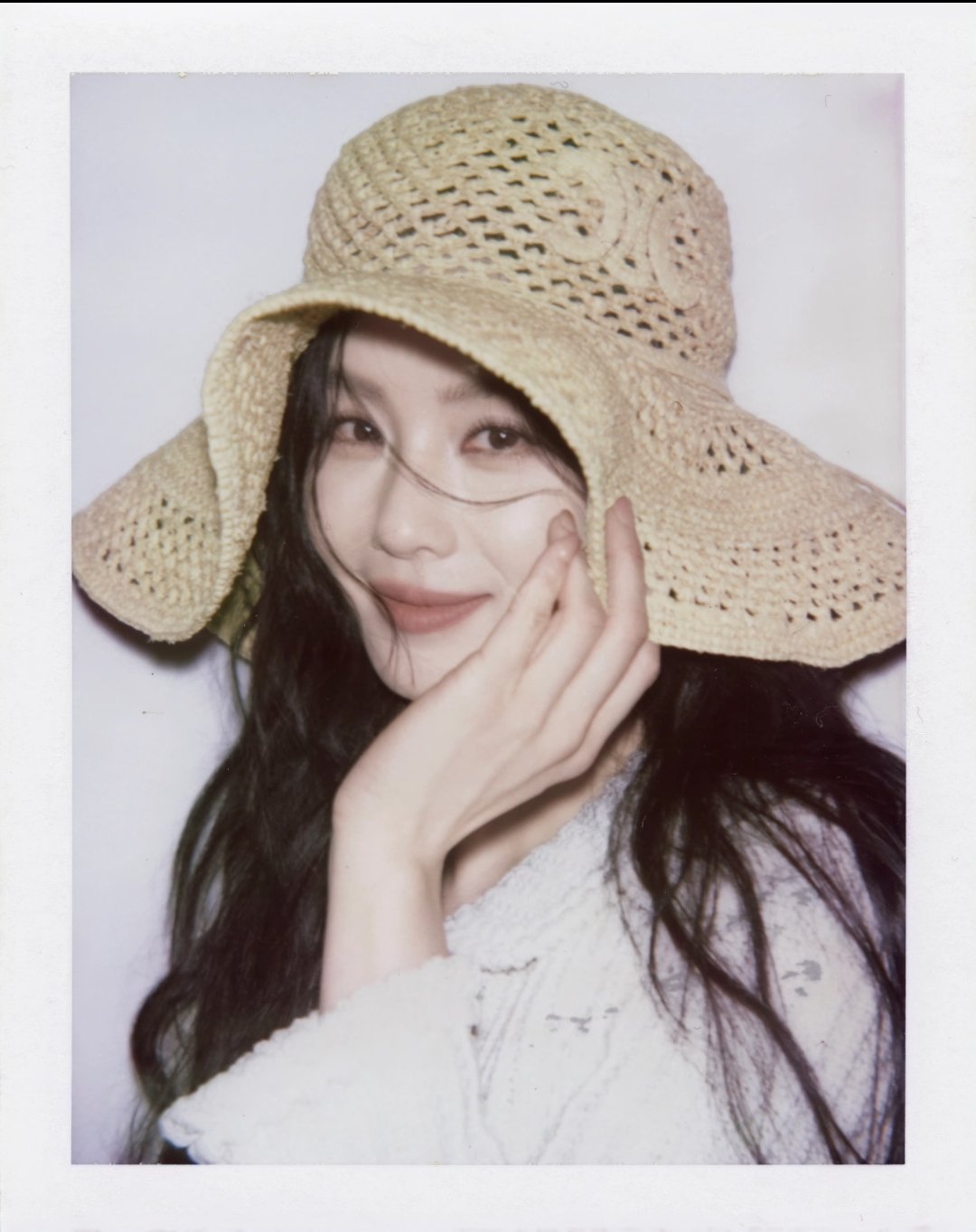 刘诗诗戴帽子的撕拉片～ 