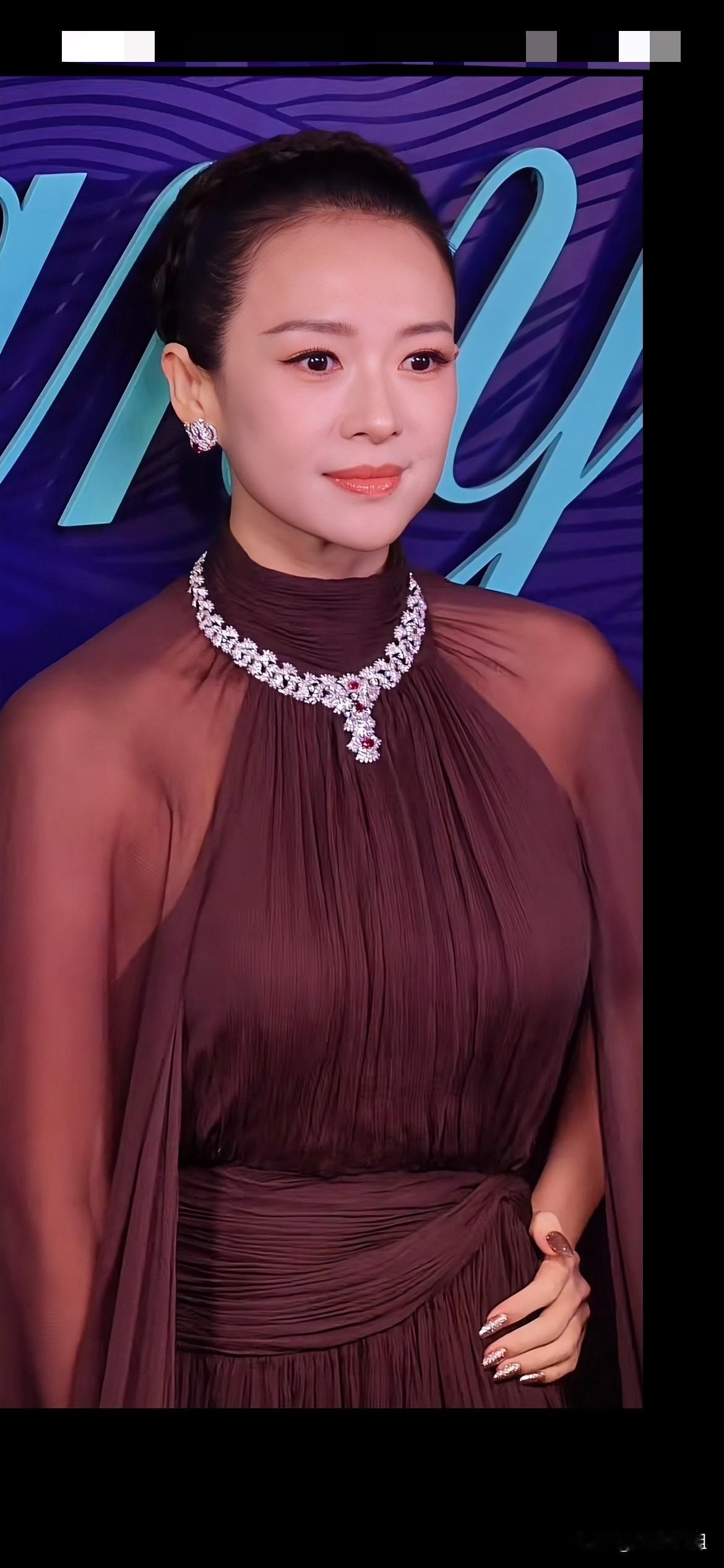 频频被章子怡的各种造型美爆屏了！章子怡果然和别的女星不一样！总是有一种特别的魅力