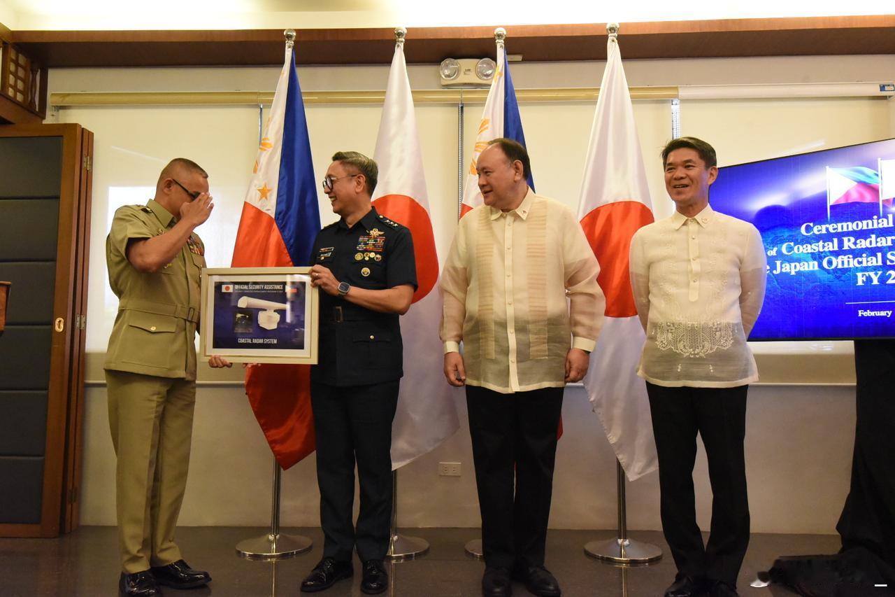 日本2月12日即昨天，正式向菲律宾移交了海岸监视雷达系统。该雷达系统是日本根据其