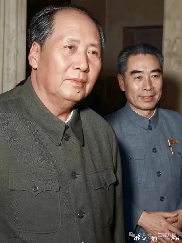 【秋宵吟·双星颂】秋宵吟·双星颂并英姿，同砥柱。浩气长凝千古。山河定，是两心相照