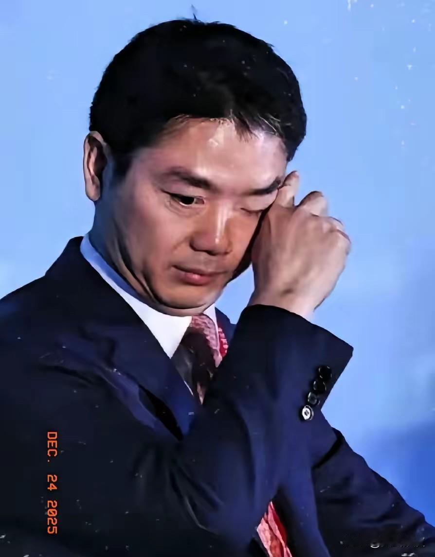 突发消息！京东在法国巴黎的仓库被人一锅全端了，损失3个亿左右

京东巴黎仓库遭了