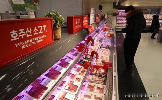 【韩国12月消费者信心指数创年内最大降幅】韩国银行（央行）24日发布的《消费者动