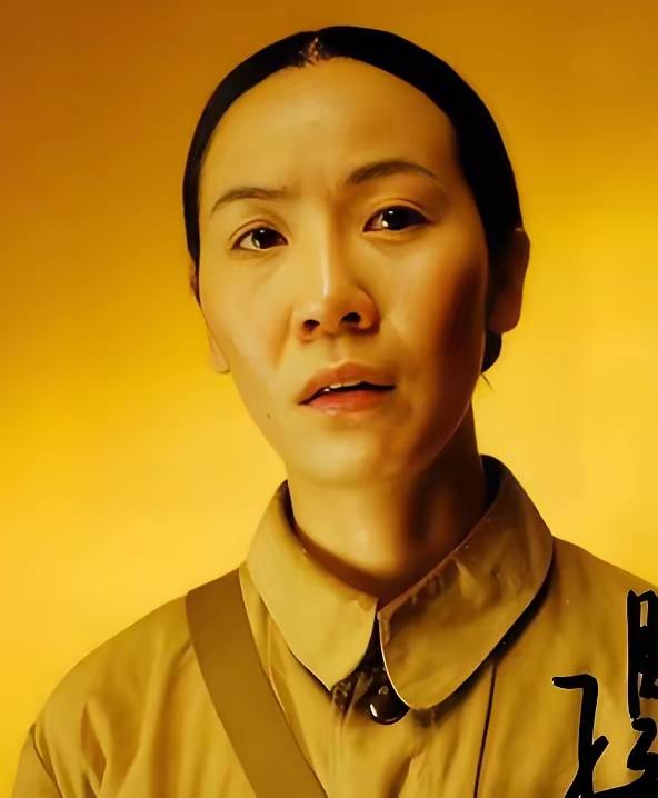 中国最丑女演员”杨青，在北影面试时，被考官说长得丑，她以为没戏了，谁知考官接着说