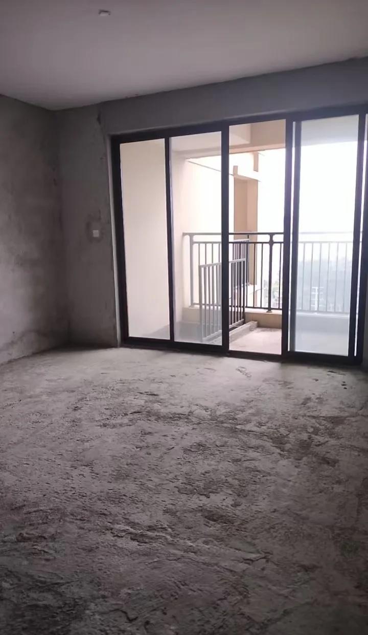 请教！空房物业费
坐标福建龙岩。2018年的房，长期空置，毛呸房，物业费每月29