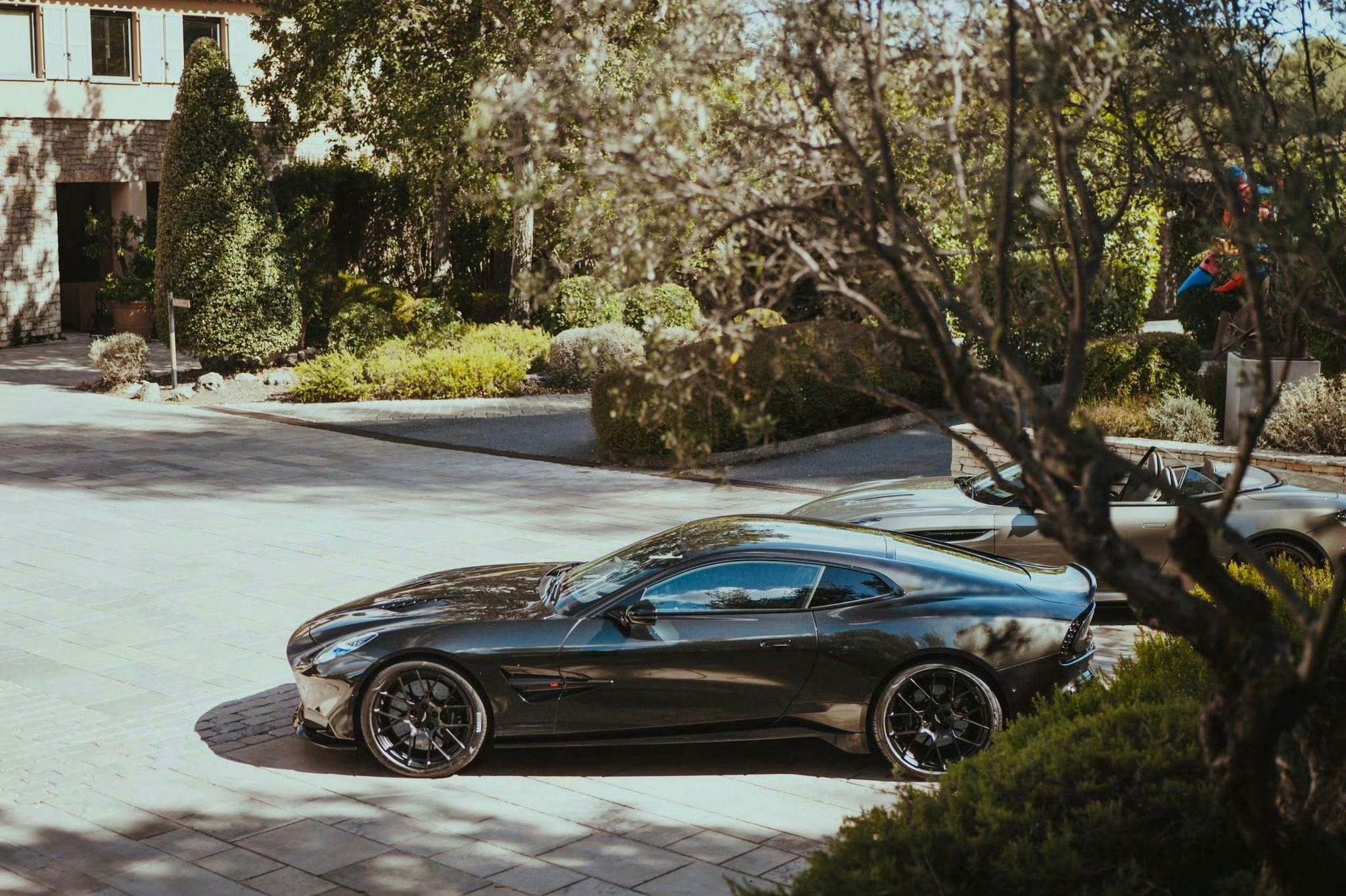 阿斯顿·马丁 Vanquish