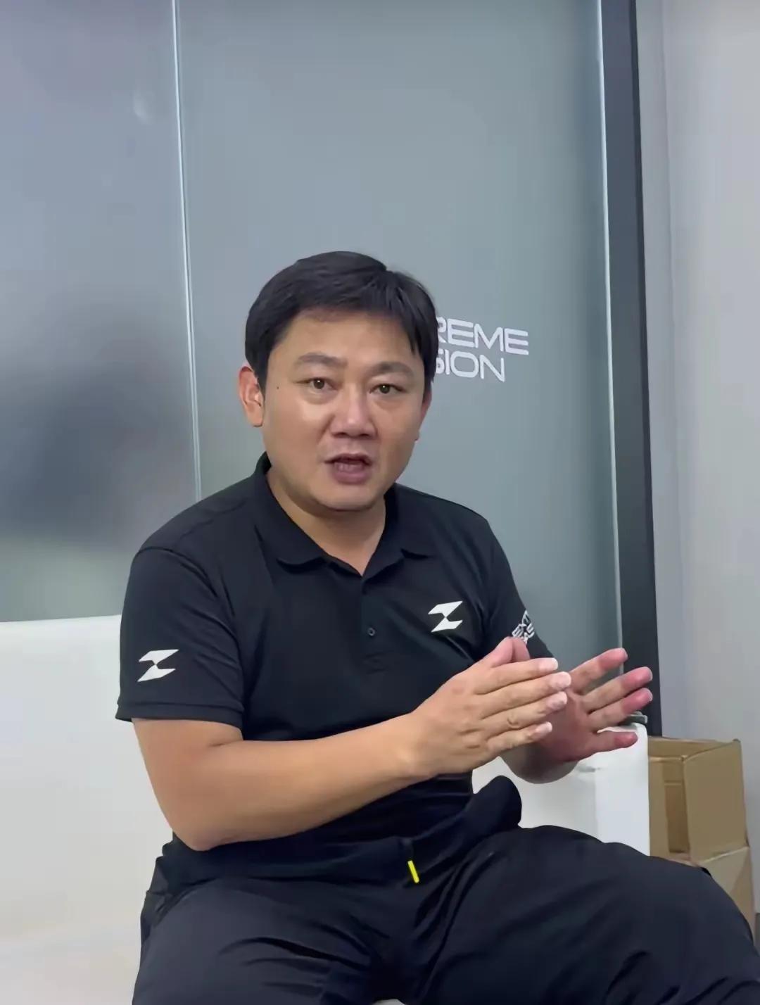 给张雪当质量部长，竟然能够拿到股份，做企业合伙人！
​
7月15日，张雪在最新动
