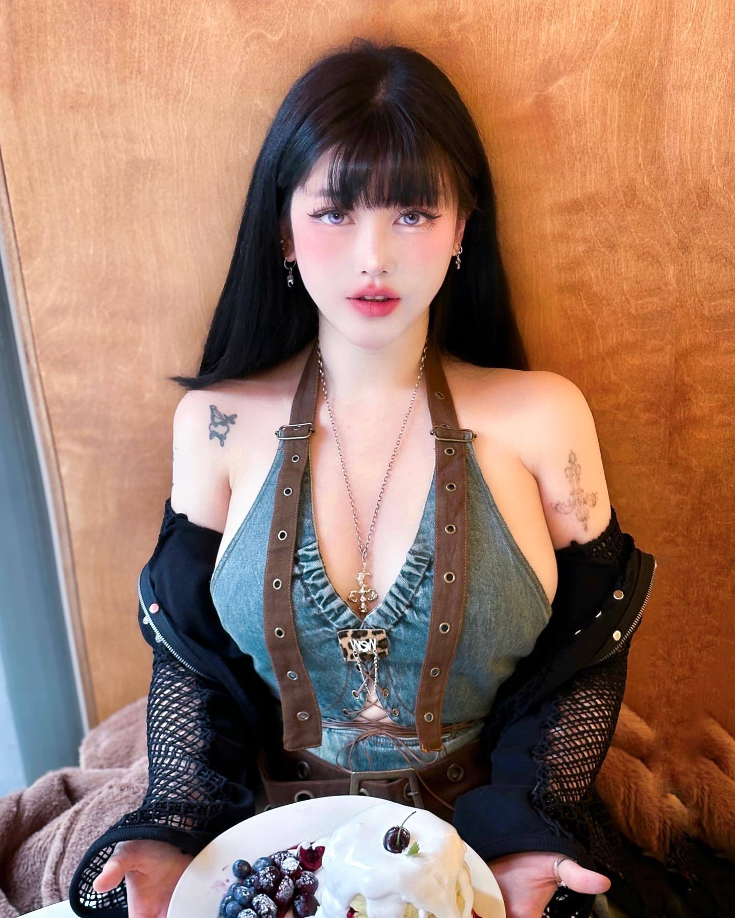 辣妹妆造 ​​​