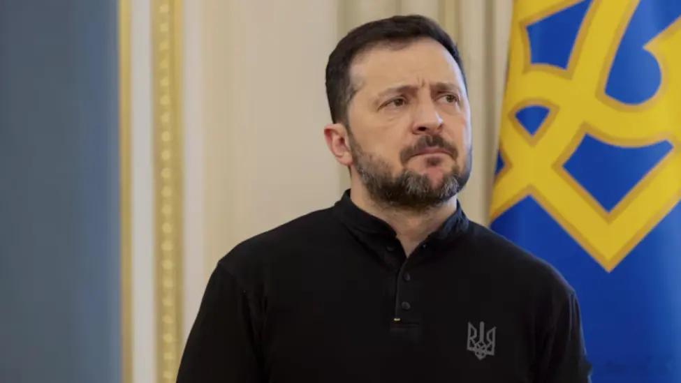 泽连斯基：乌不会在法律或事实上承认顿巴斯属于俄罗斯 