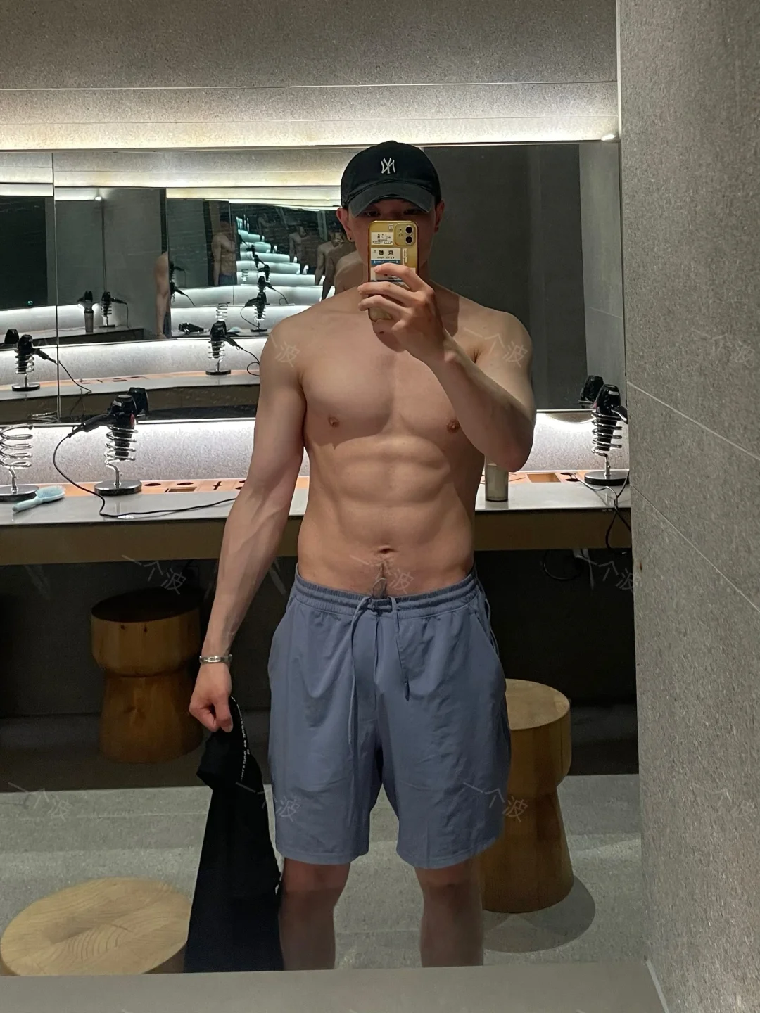 在健身房的日常