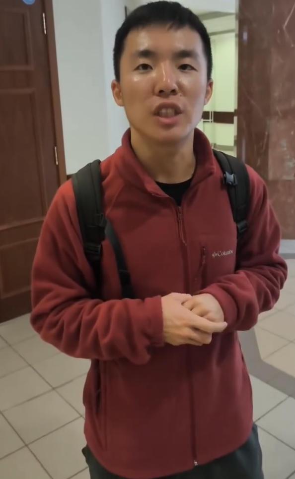 后续来了，身披旭日旗的中国留学生已经被遣返，校方将很快公布开除决定。所以不仅辱没