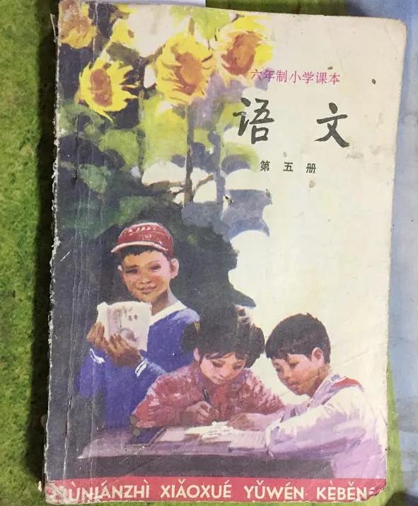 都说80后是最好怀旧的一个年代，小时候他们渴望长大，但当他们长大以后，却是无比怀