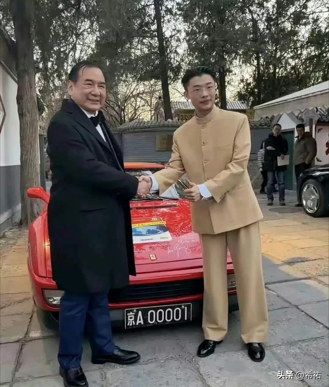 郭有才，底层人逆袭的又一次经典案例，最经典的案例，那就是王宝强了吧？