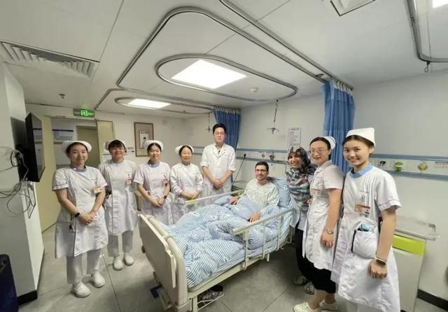 谁能想到，一个年薪 30 万美元的美国西雅图软件工程师，竟然花了整整两年时间，在