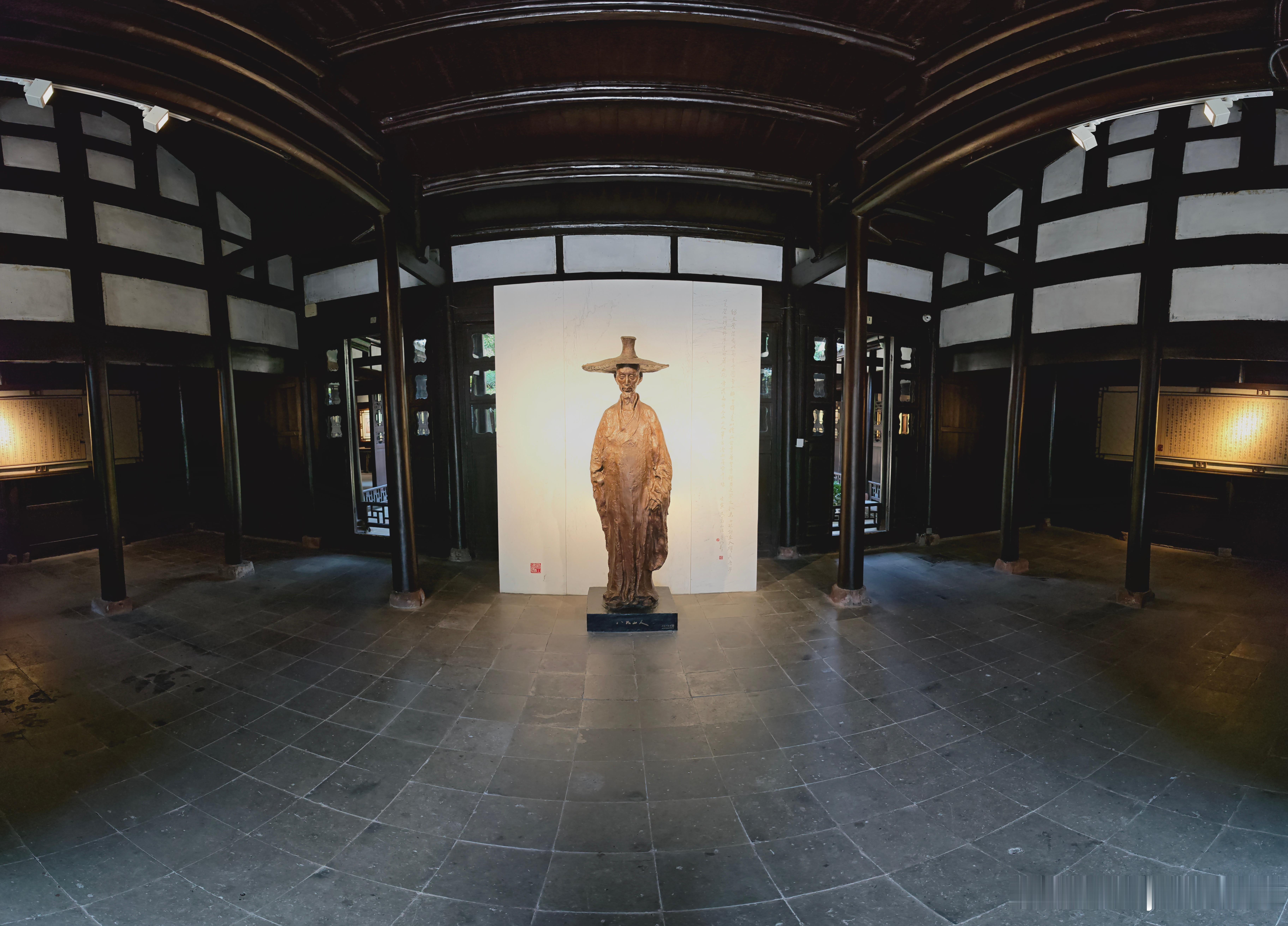 人生至哀，莫大于此：言非所想，行非所言；心口相贼，形神两判。 ​​​