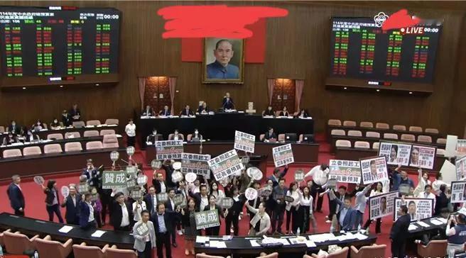 经朝野协商后，决议要求卓荣泰7日前邀请朝野党团会面讨论预算解局方案。另外各党团决