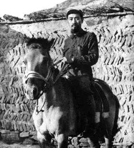 开国总理为何必须是周恩来，这三个硬核条件，少一个都不行！
 
1949 年新中国