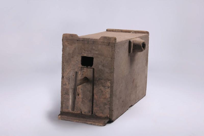 农村老物件承载着无数人的回忆。像风箱，70、80 后农村孩子肯定不陌生。那时家里