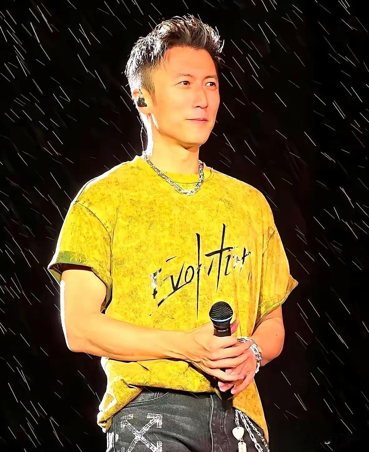 为什么大家愿意看这部电影。因为现代人都知道感情维系有多难。到了一定年龄才发现真正