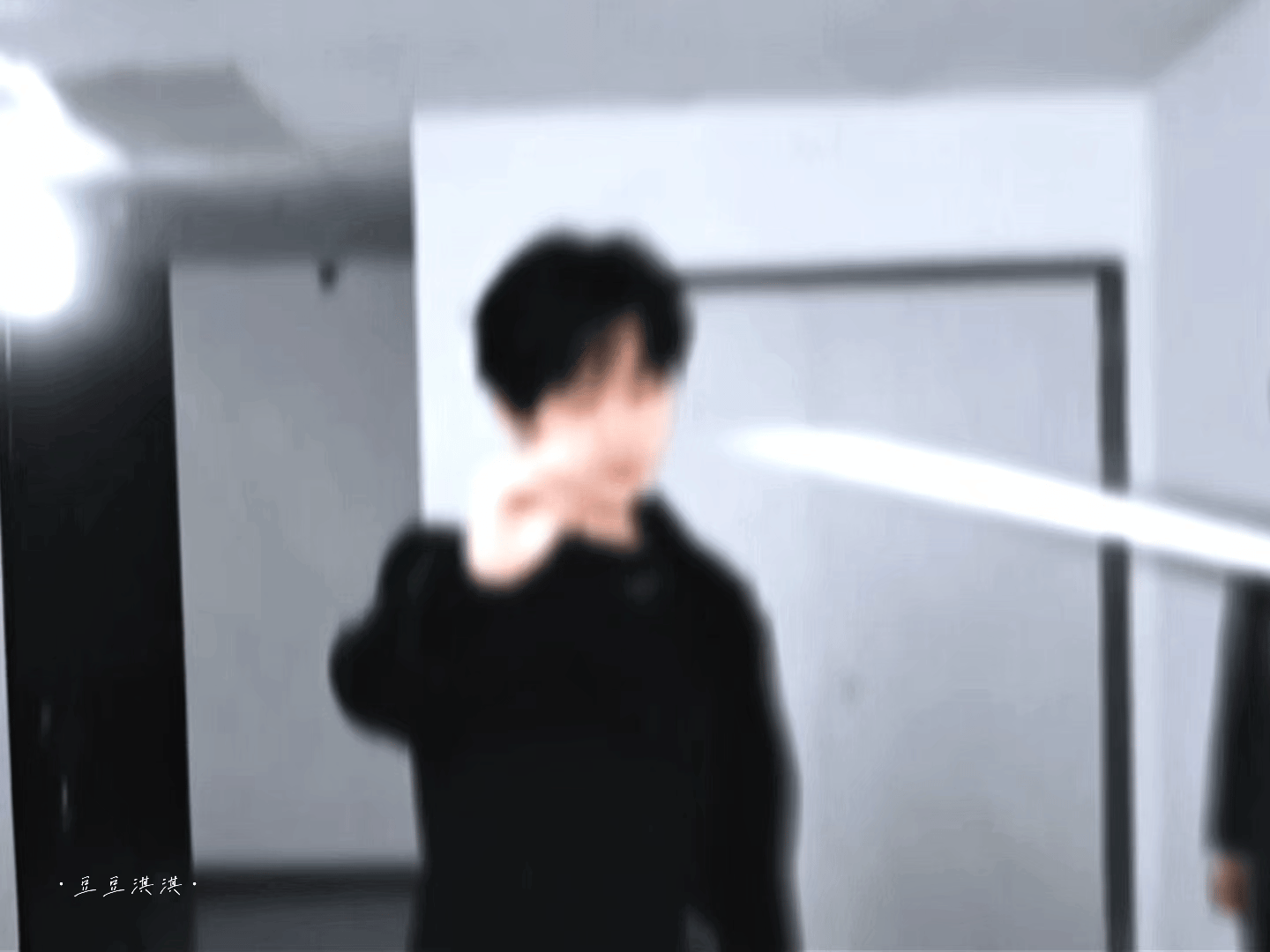 成毅 好适合白切黑啊，剧本速来，让他来演！ 