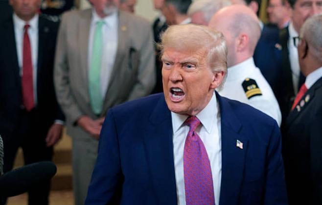 关于台湾问题，美国终于想通了，只剩下一条路可走，那就是：放弃不切实际的“绝对保护