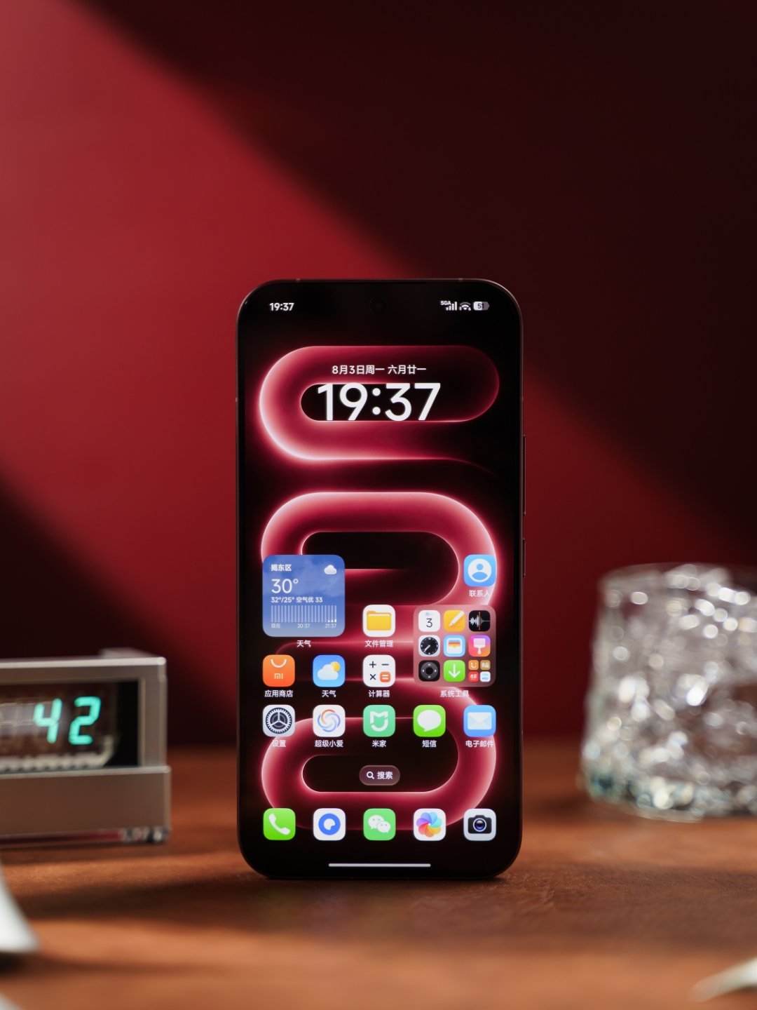 REDMI K100 Pro Max图赏：质感进阶的满配旗舰。黑白是经典耐看的颜