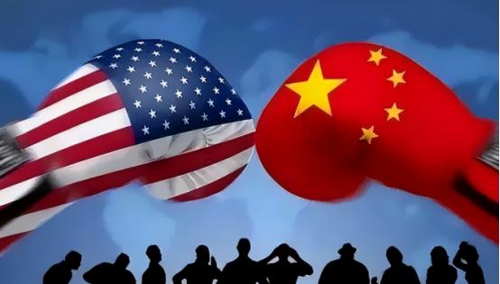 美国疯了？一边跟中国打电话说好话一边偷偷下黑手！
中国可不吃这套，第二波反击直接