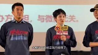 王俊凯[超话]  杜江说王俊凯在蛟龙的表演很惊艳 能够和杜江一起合作其实对王俊凯