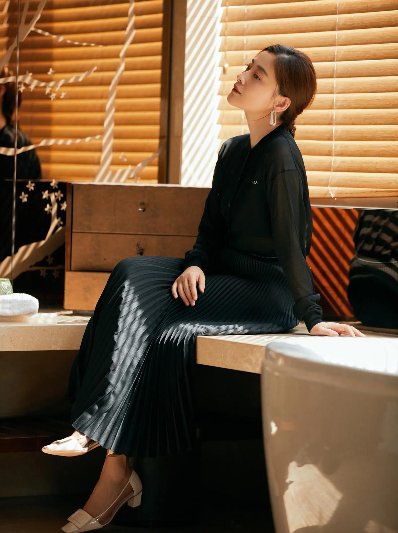 说起梅婷，大家肯定都不陌生，这位国家一级演员凭扎实演技圈粉无数，还留下了不少国民