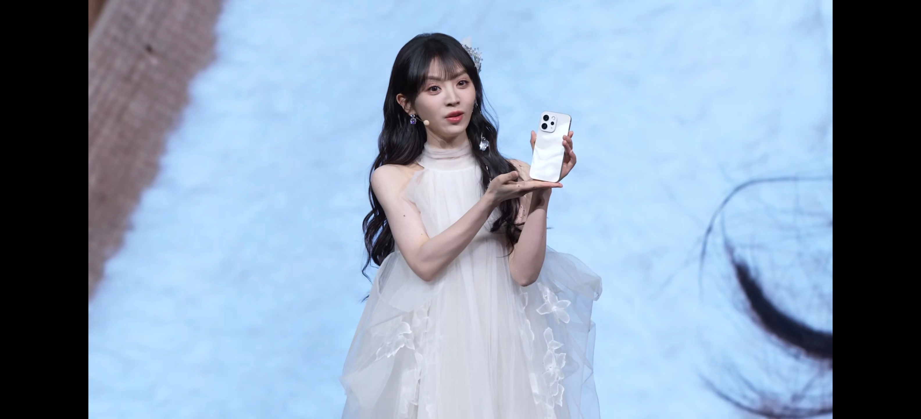 vivo S50这薇薇真的太美了，出场的时候只剩美这个词了田曦薇