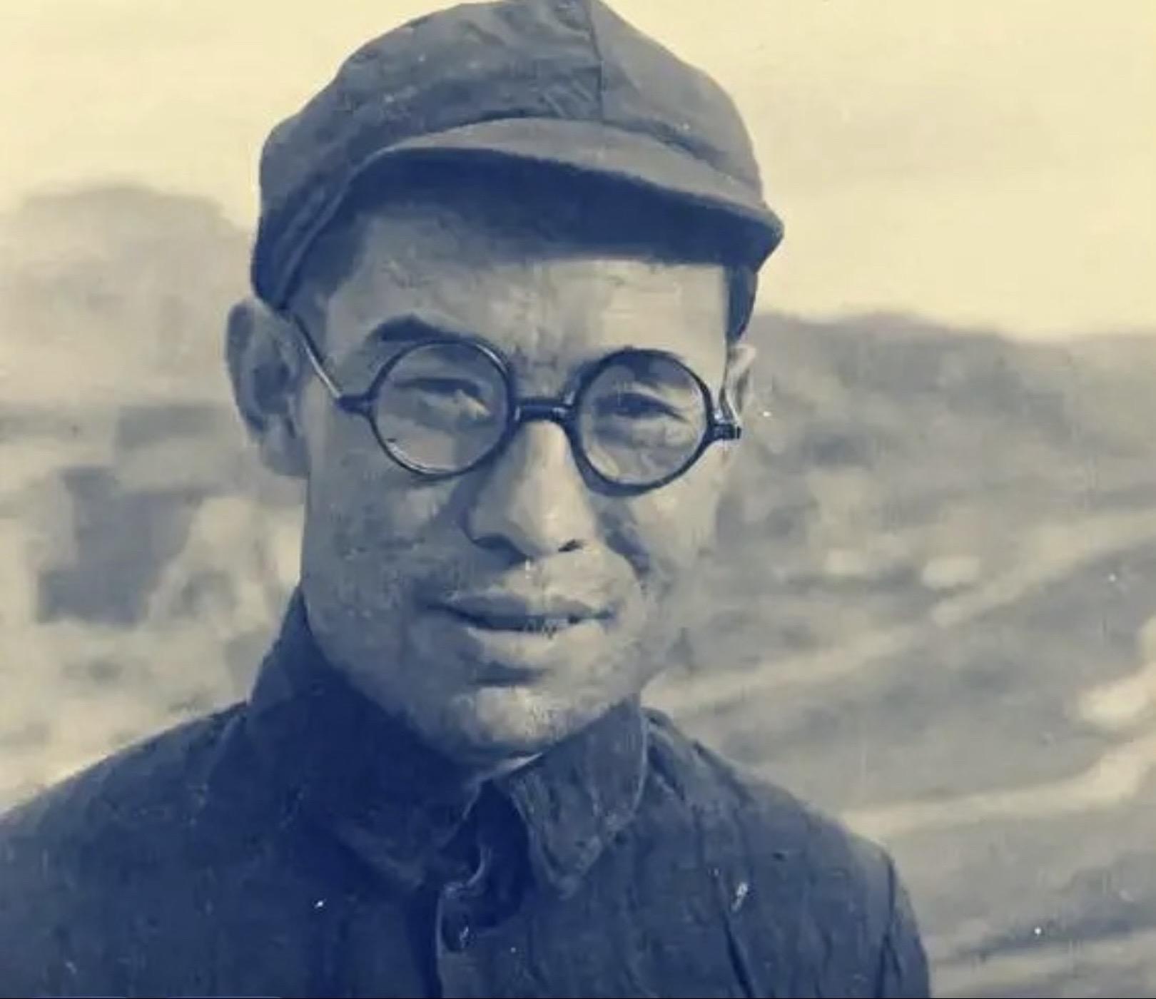 老狼原创，战争打的是后勤。抗美援朝彭老总对高岗有很高的评价；志愿军的后勤工作高岗功不可没彭德怀 志愿军后勤