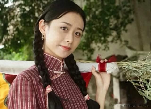 王晓慧一开始还说坚决不进娱乐圈，这不还是进了