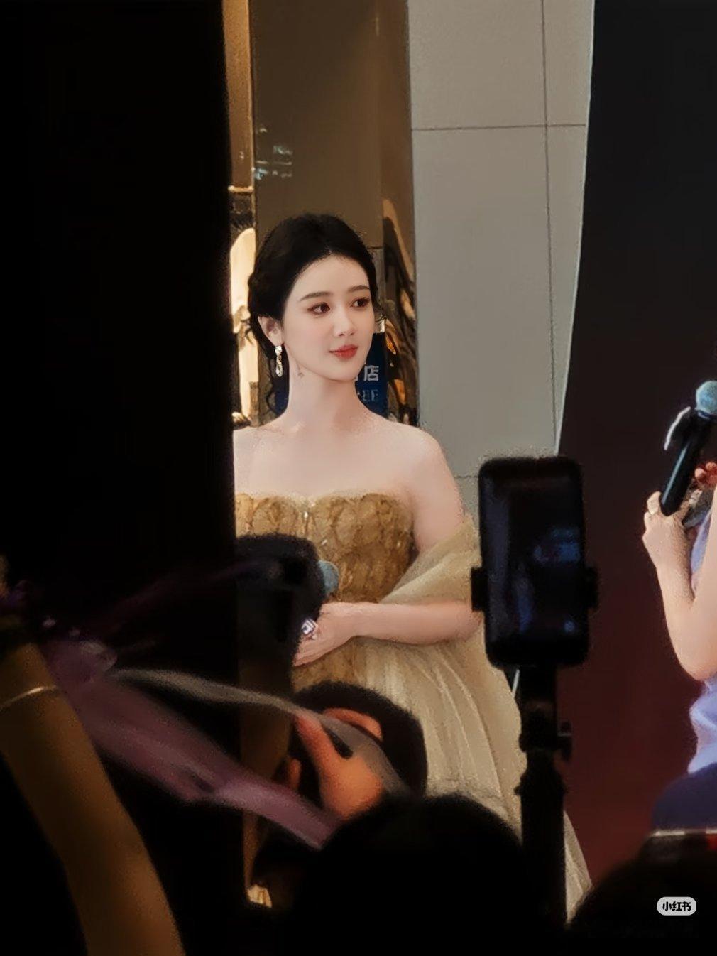 杨紫都瘦成啥样了一切都刚刚好 
