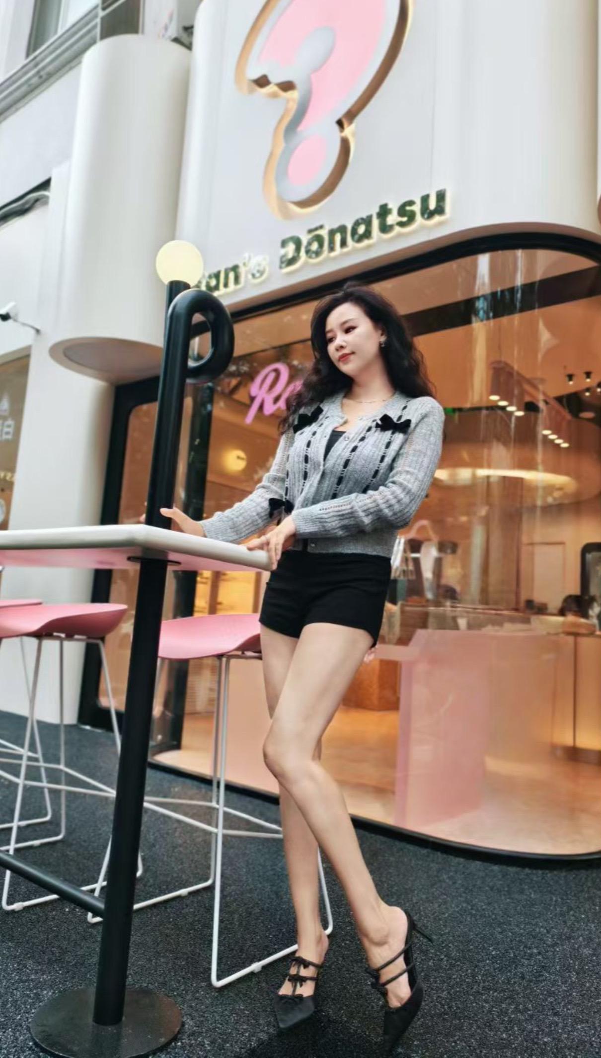 曾经， 他教我收余恨，免娇嗔， 且自新，改性情， 休恋逝水，苦海回身...