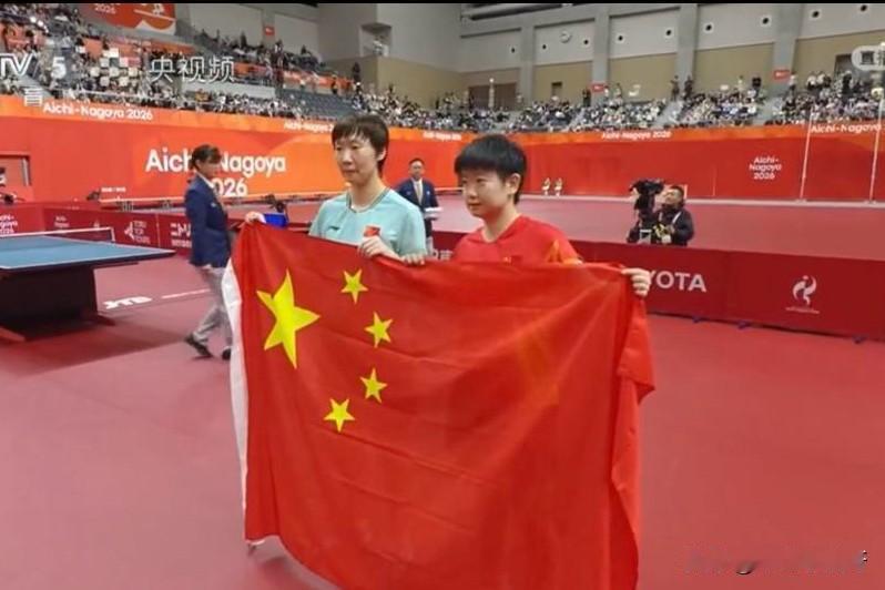 莎莎2-4女单输了，获得亚军！
虽然有点可惜，第六局10-10到13-13，莎莎