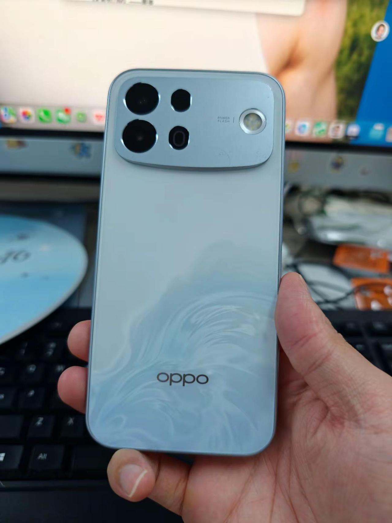 眼睛累了就看一下新买的手机 OPPOA7ProMax