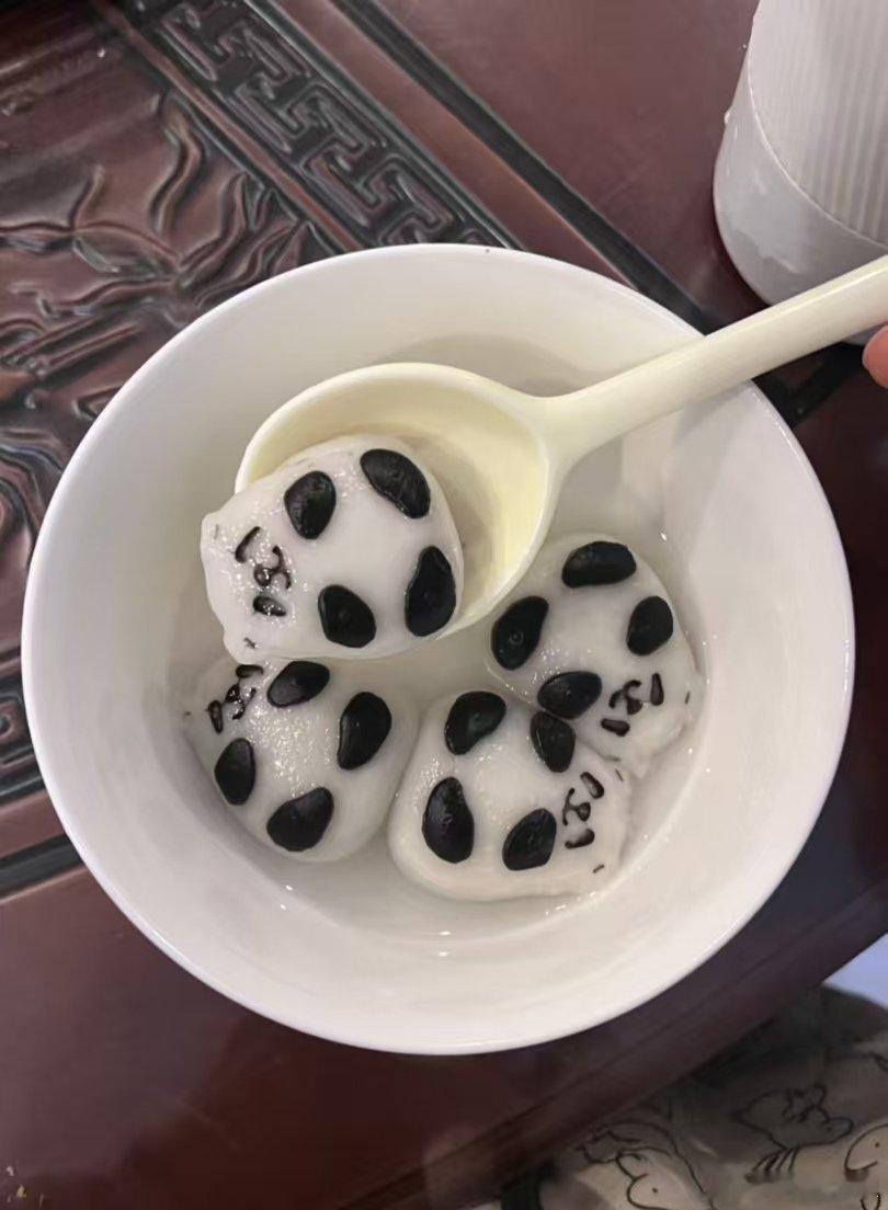 思念食品官方思念是汤圆界整活天花板  汤圆界整活天花板！思念熊猫好运汤圆太懂我谁