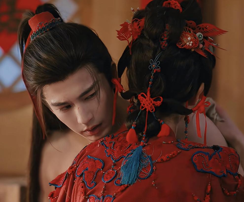 不止男主谢杭有隐藏身份，女主樊长玉也有别的身份，而且这个身份还是她事业的起步。